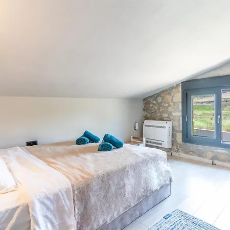 Sani Stone Ikos Száni-part