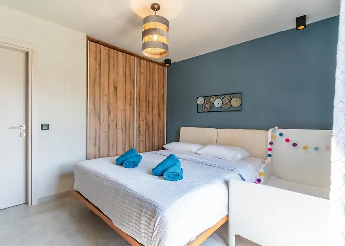 Villa Sani Stone Ikos